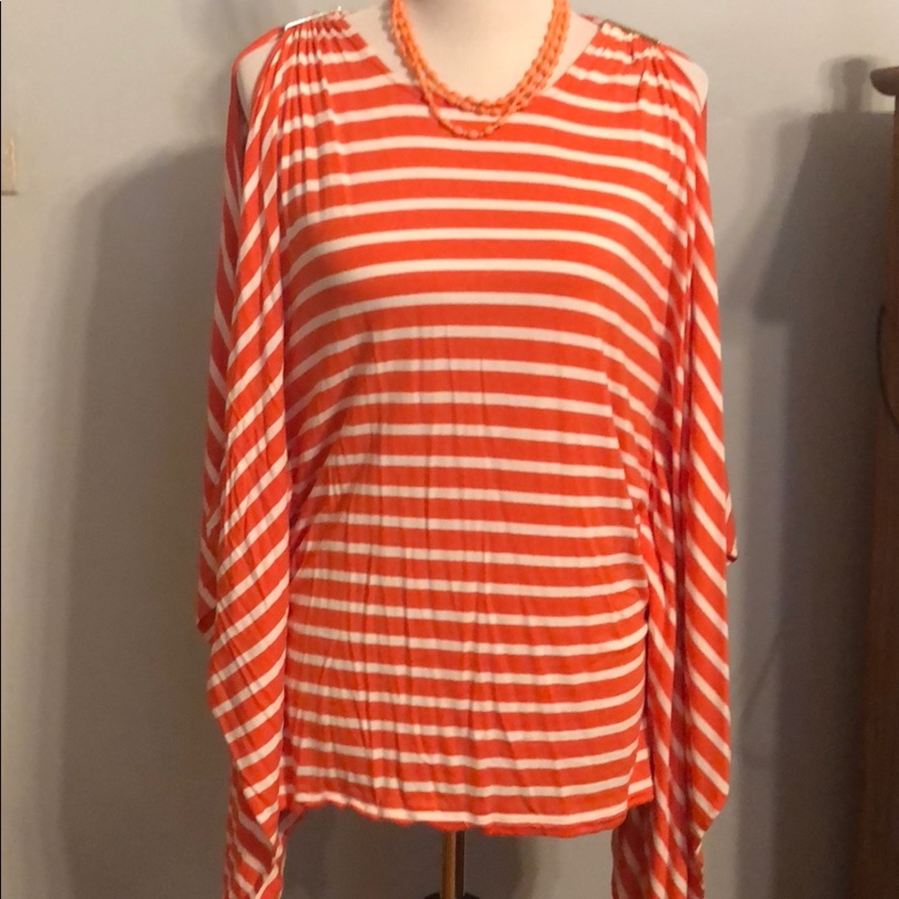 Adorable Michael Kors shirt!